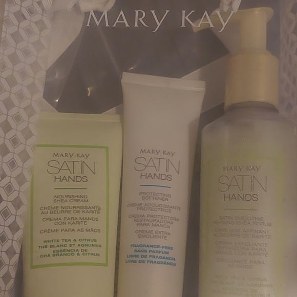Mary Kay SATIN Hands - Picture 4 of 4